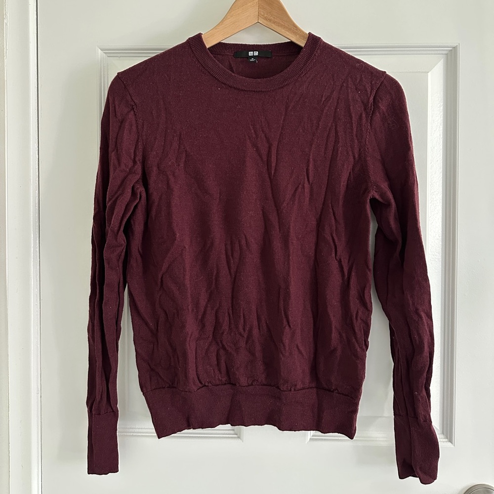 Uniqlo Women’s Burgundy Crewneck Sweater